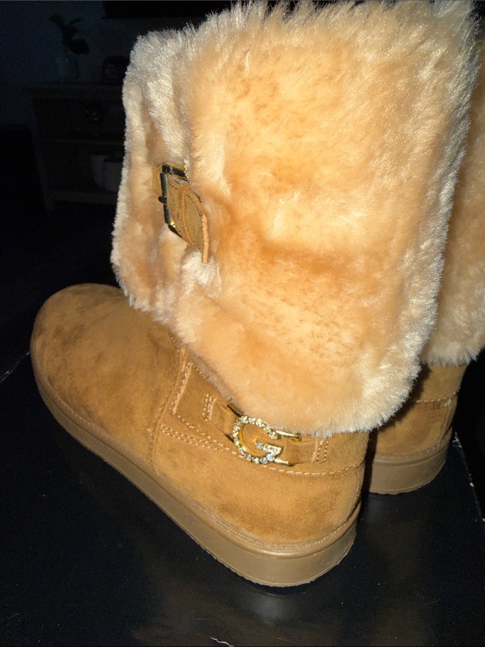 Like New GBG Los Angeles Tan Faux Fur Buckle Ankle Boots Size 9.5 - Picture 3 of 4